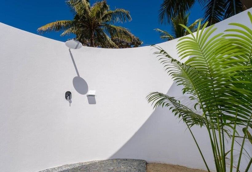 标准平房, Lomani Island Resort – Adults Only