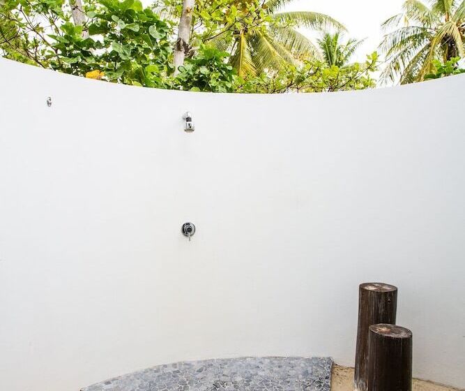 标准平房, Lomani Island Resort – Adults Only