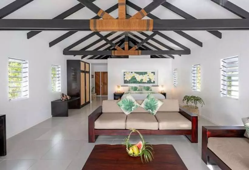 بانگلوی استاندارد, Lomani Island Resort – Adults Only