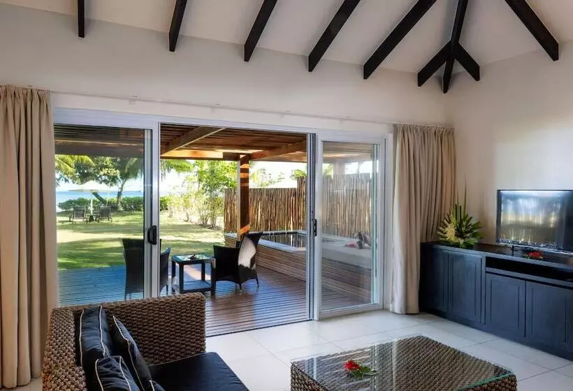 بانگلوی استاندارد, Lomani Island Resort – Adults Only