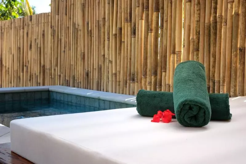 بانگلوی استاندارد, Lomani Island Resort – Adults Only