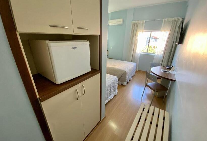 Номер Стандарт Трехместный, Maerkli