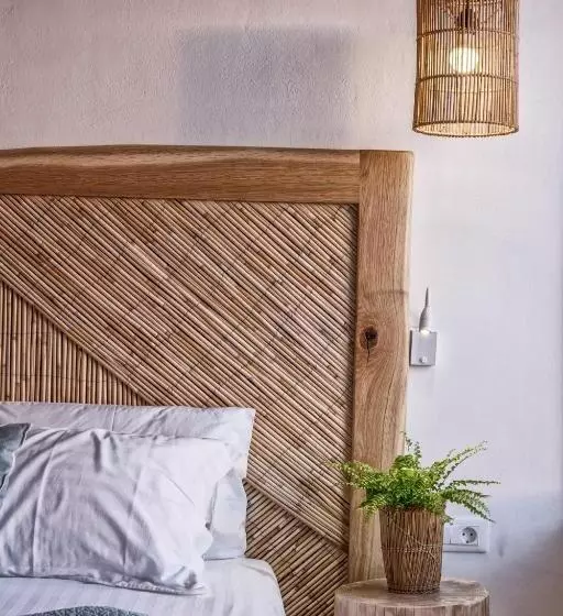 オーシャンビューデラックスルーム, Orkos Beach