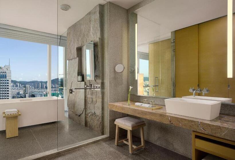 Номер Deluxe, Park Hyatt Seoul