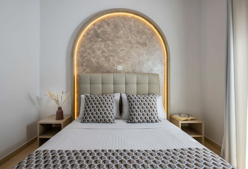 Номер Стандарт, Petros Villa