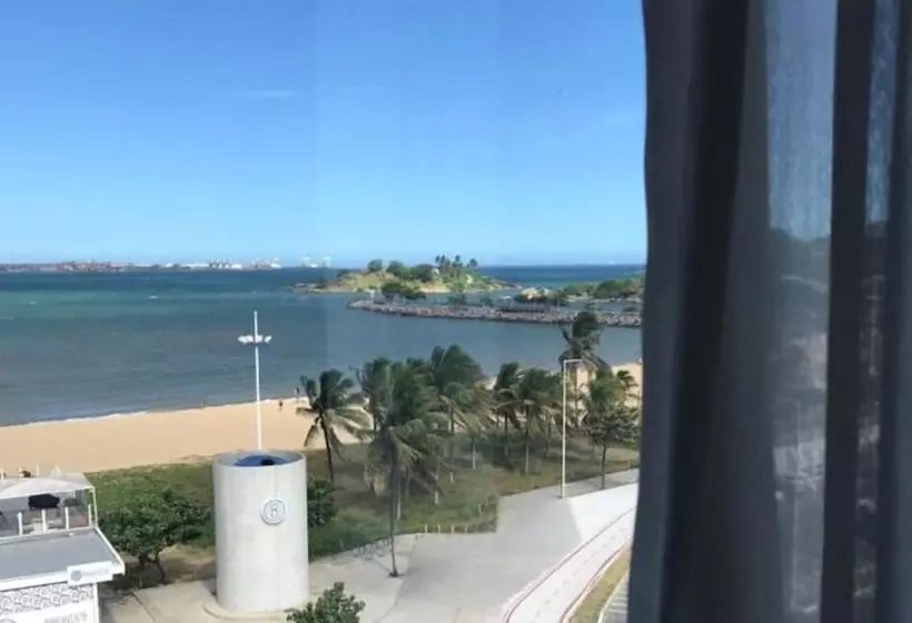 اتاق لوکس, Pier Vitoria