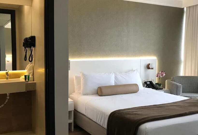 חדר דלוקס, Pier Vitoria