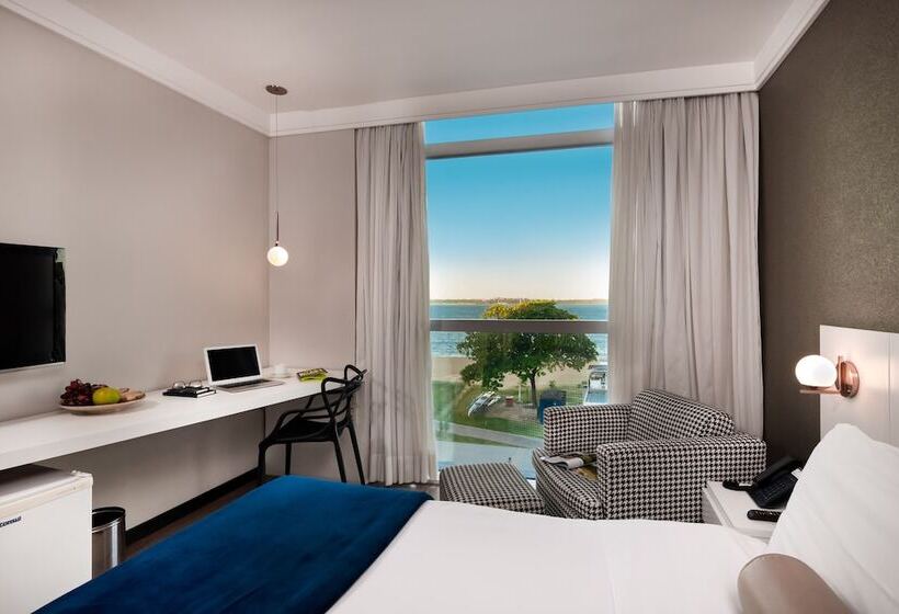 חדר דלוקס, Pier Vitoria