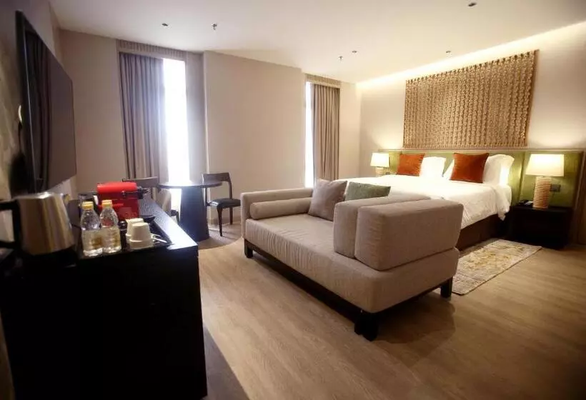 سوئیت کلاب, Resorts World Awana