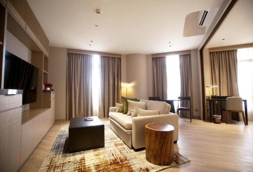 جناح إدارى, Resorts World Awana