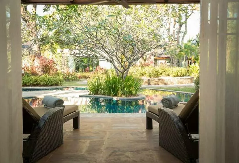 بانگلوی سوپریور, Robinson Khao Lak