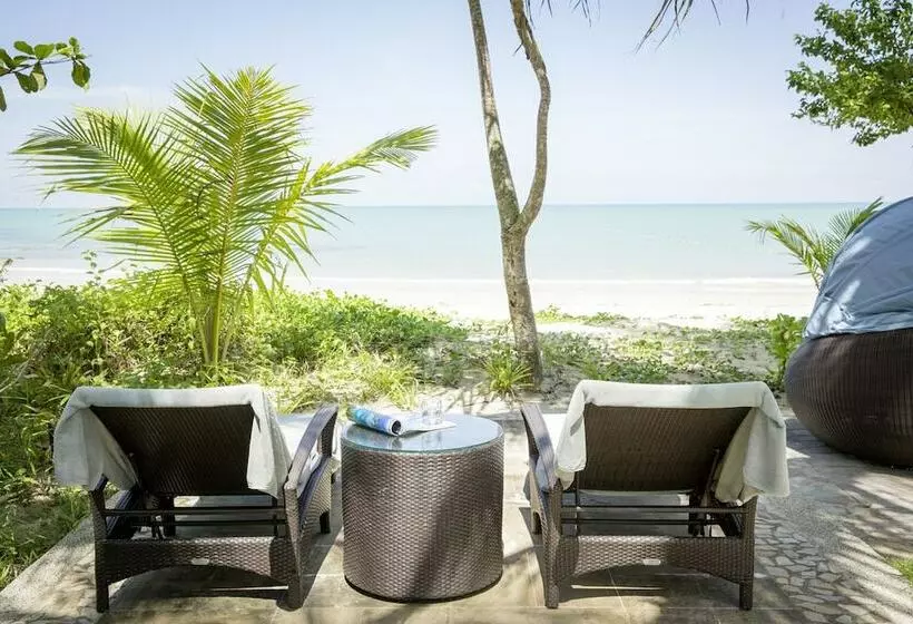 بانگلوی سوپریور, Robinson Khao Lak