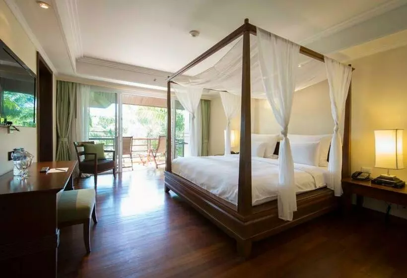 سوییت سوپریور, Robinson Khao Lak