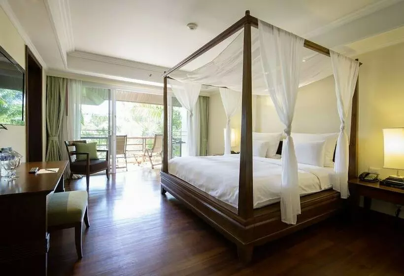 سوییت سوپریور, Robinson Khao Lak