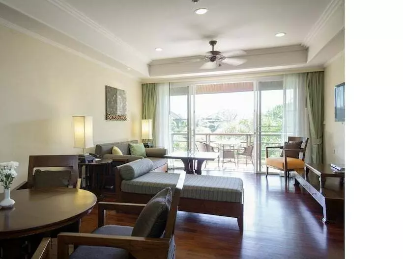 سوییت سوپریور, Robinson Khao Lak