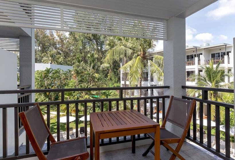 스탠다드 스튜디오, Sunwing Bangtao Beach