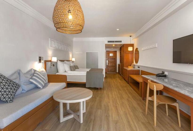 패밀리 스위트, Sunwing Bangtao Beach