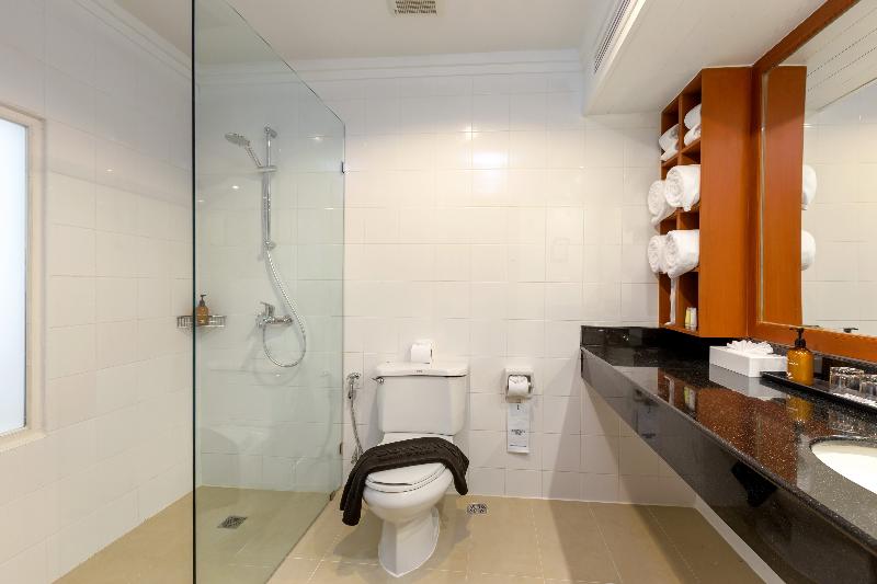 스탠다드 스튜디오, Sunwing Bangtao Beach