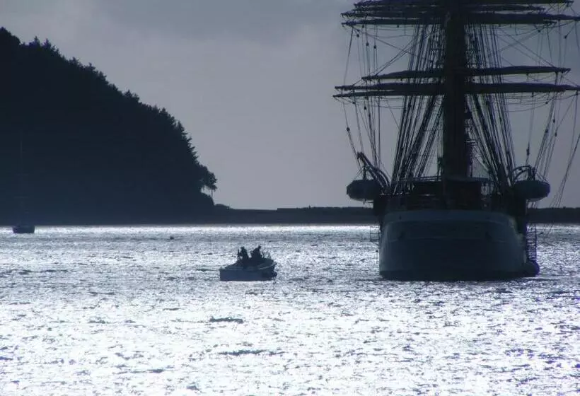 スタンダードルーム, The Maritime