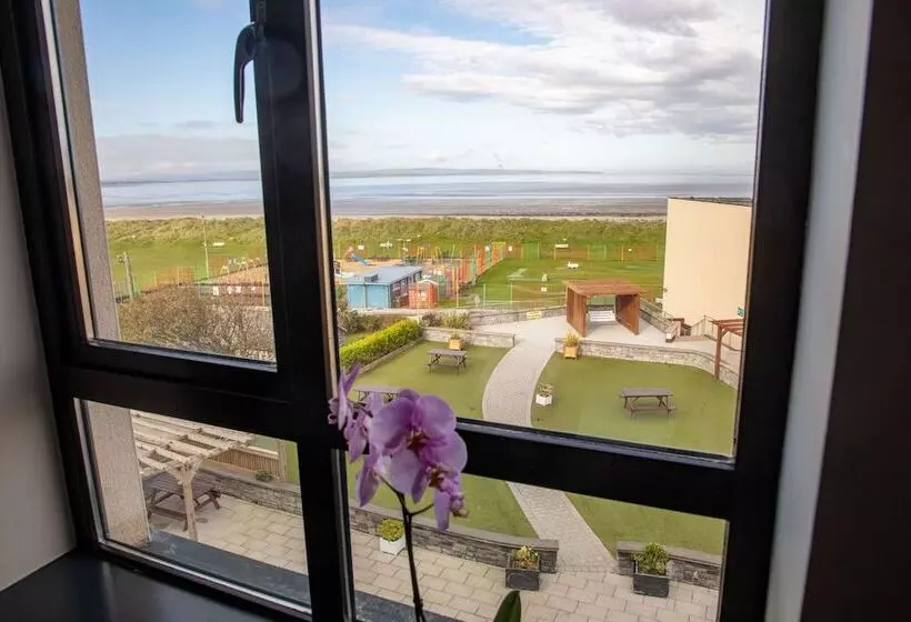 ファミリールーム, Ocean Sands Hotel