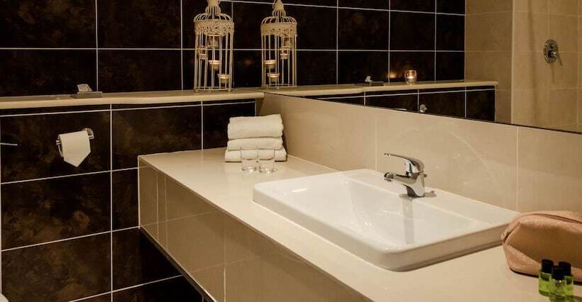 דירת שלושה חדרים, Ocean Sands Hotel