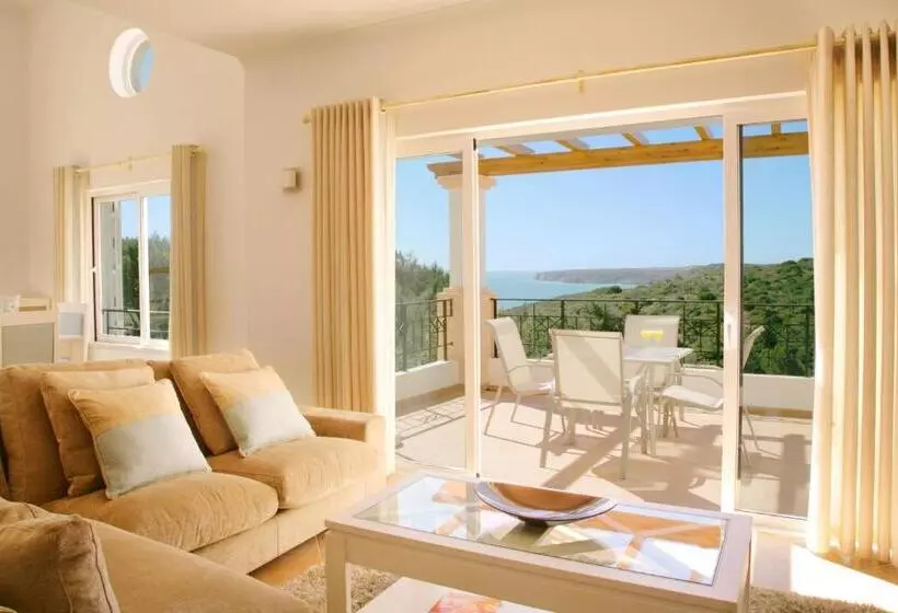 ３ベッドルームのデラックスアパートメント, The View – Santo António Villas, Golf & Spa