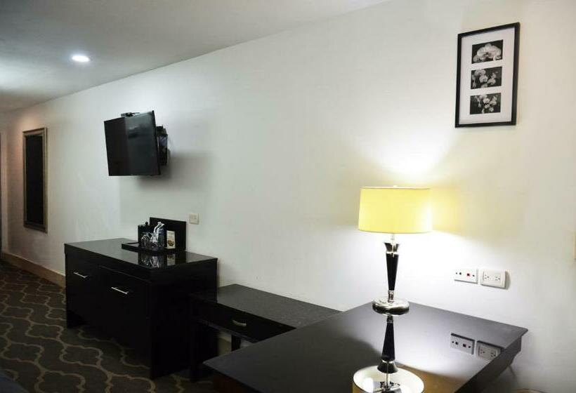 סטודיו דלוקס, Landmark Suites By Balderrama Hotel Collection