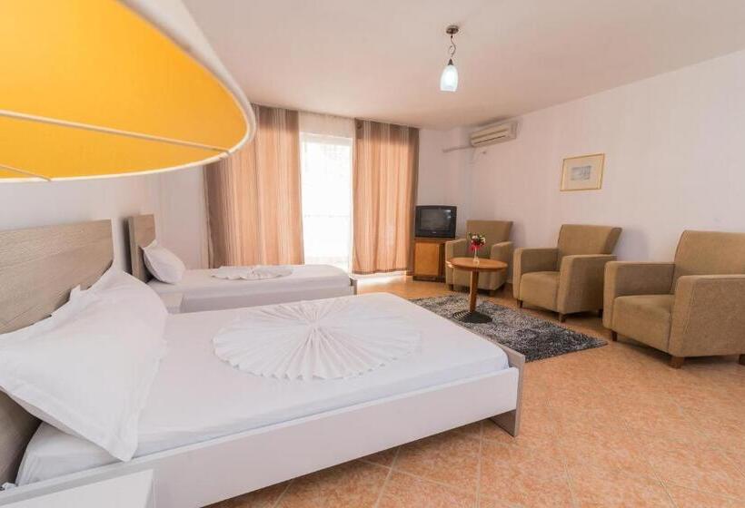 شقة غرفة واحدة مطلة على حمام السباحة, Rafaelo Comfort & Family