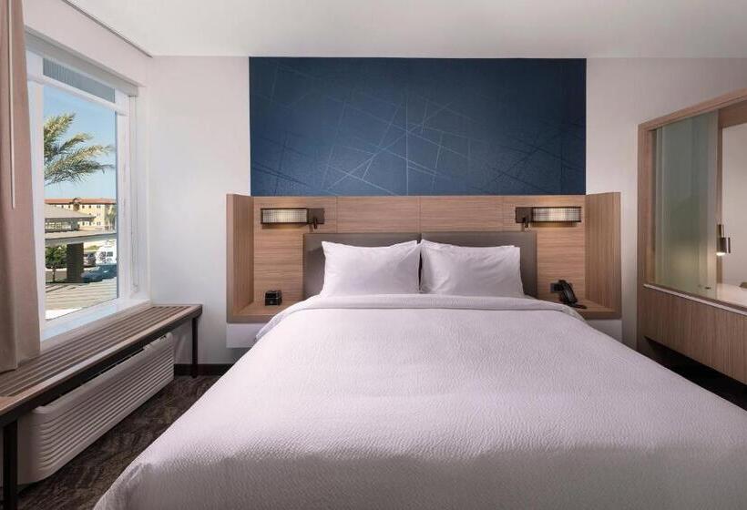 מיטת קינג בסוויטה, Springhill Suites By Marriott Amelia Island