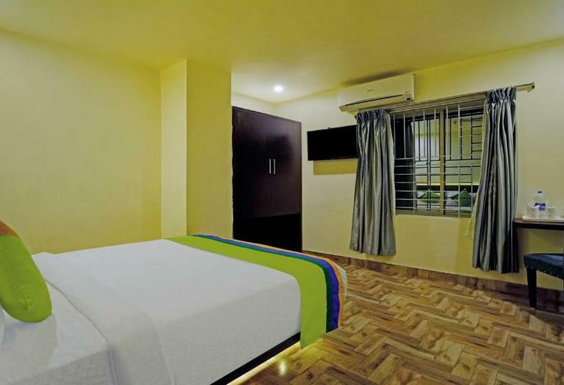 Номер Стандарт, Treebo Golden Nest