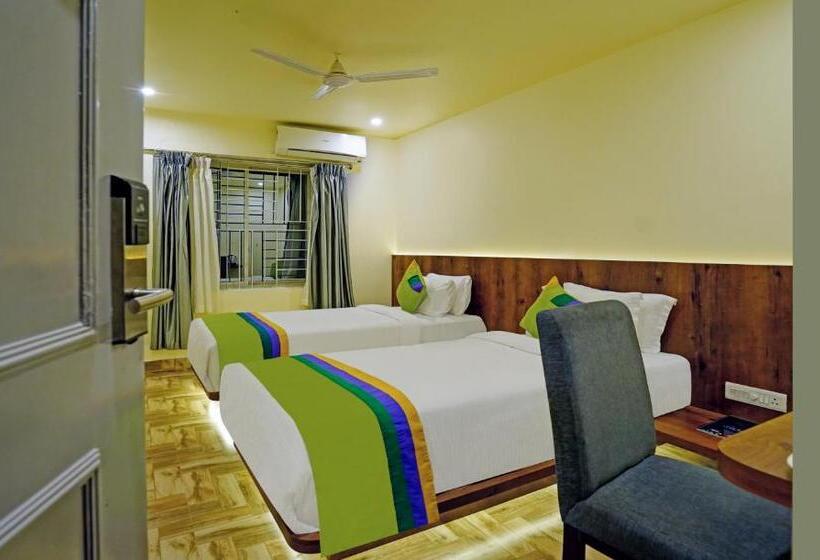 Номер Стандарт, Treebo Golden Nest