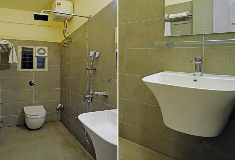 Номер Стандарт, Treebo Golden Nest