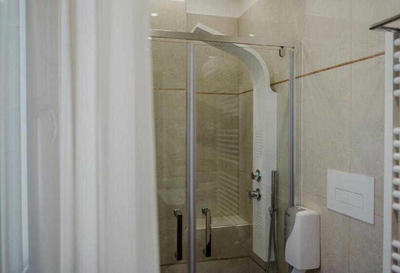 Номер Стандарт Трехместный, Miryam House Affittacamere Suite E Relax
