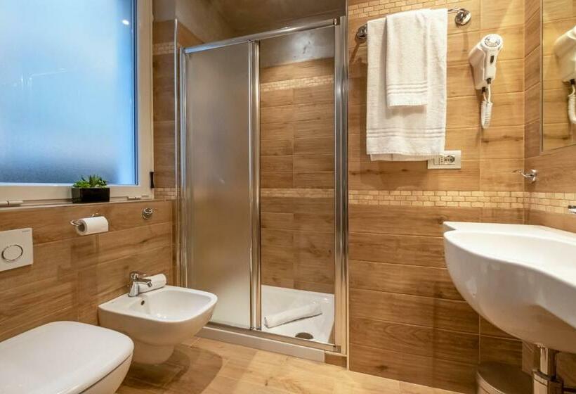 スタンダードルーム, Nanà