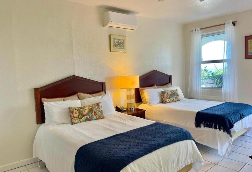 اتاق خانوادگی, Arawak Bay: Inn At Salt River