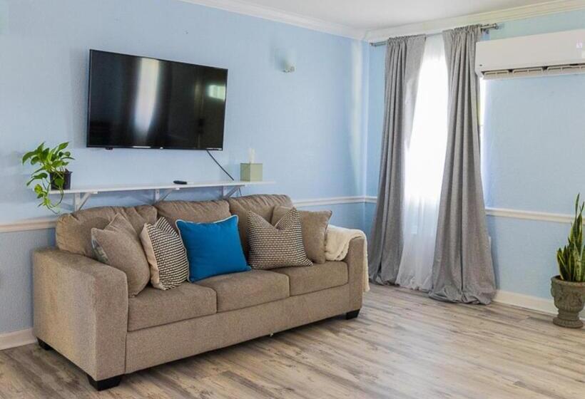 اتاق لوکس با تخت بزرگ, Arawak Bay: Inn At Salt River