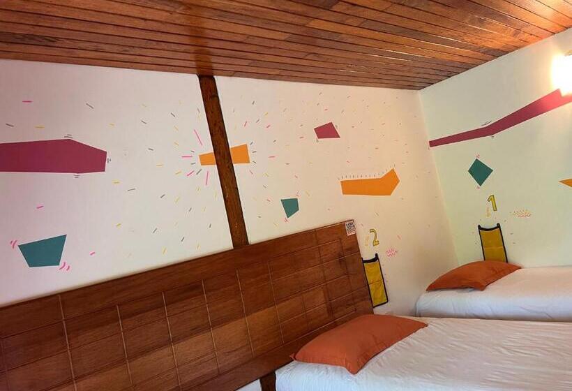 공동 객실, Mama Tungu Hostel