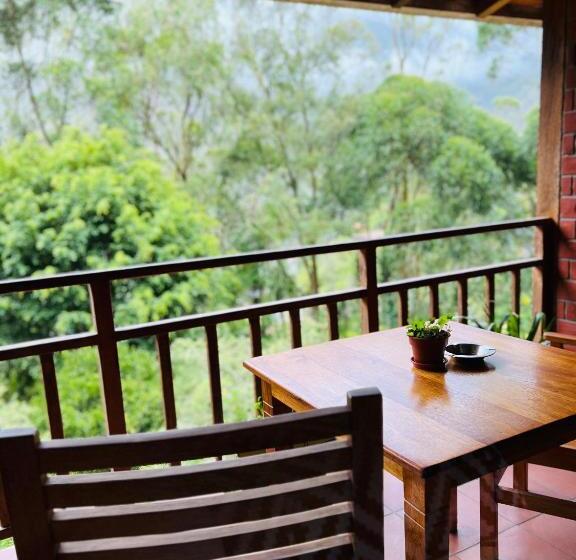 디럭스 룸, Mama Tungu Hostel