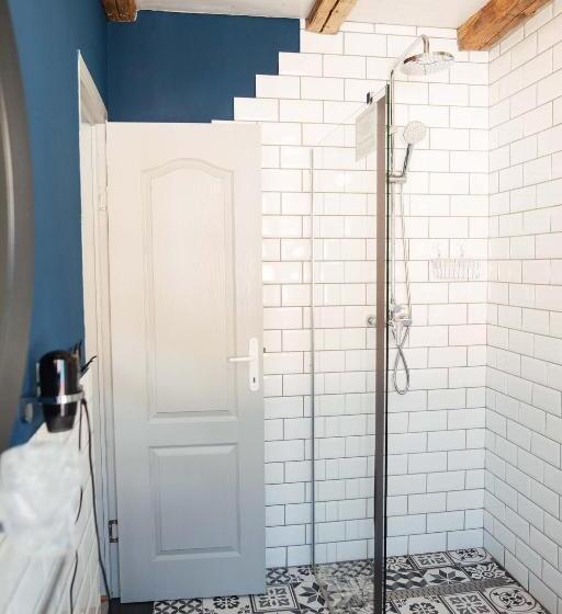 غرفة قياسية, Casa Hintz Transilvania