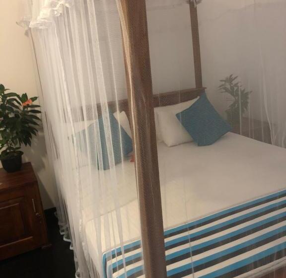 Standard-huone Parveke, Hiriketiya New Radiant House