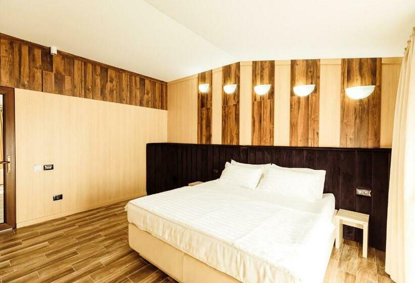 スタンダードルーム, L’invidia