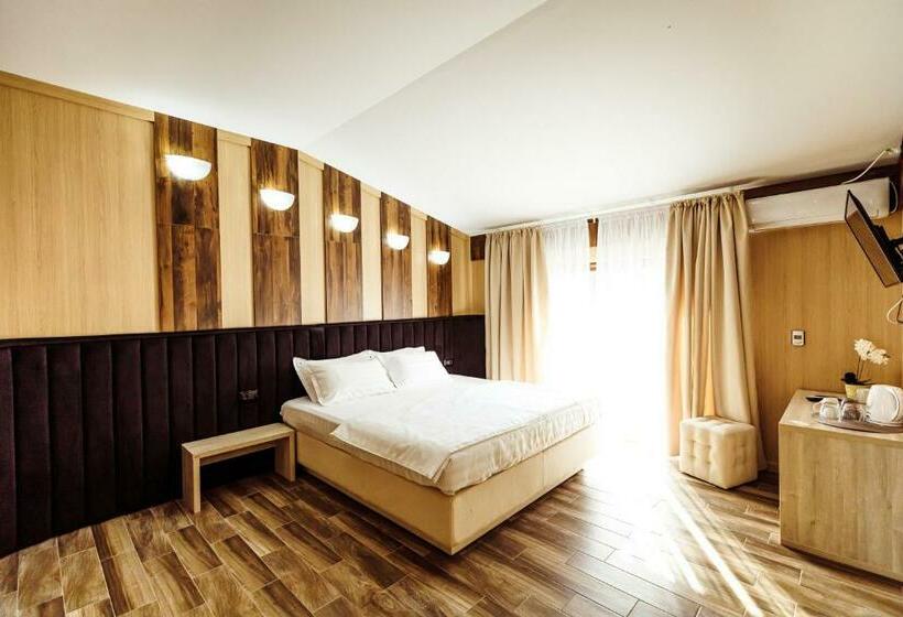 スタンダードルーム, L’invidia