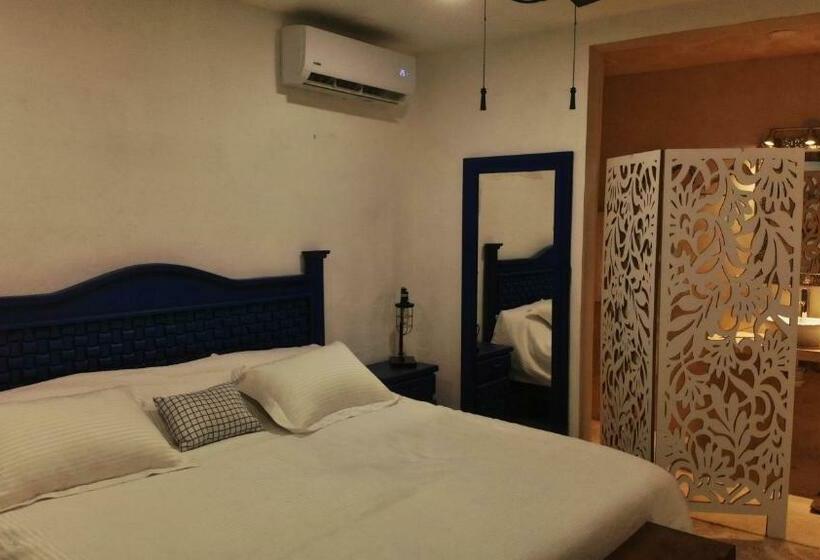 スタンダードルーム, Amor Progreso