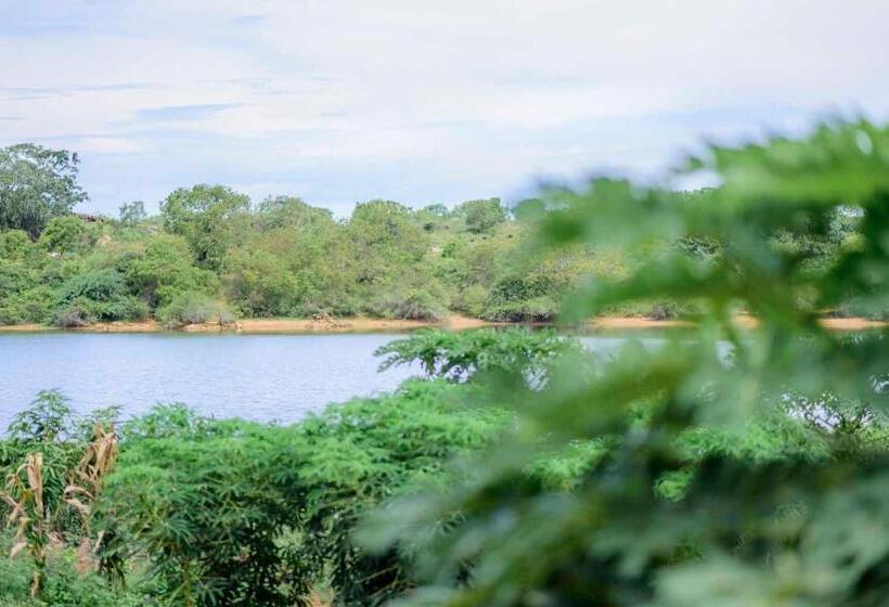 Номер Superior, Birds Resort Hambantota