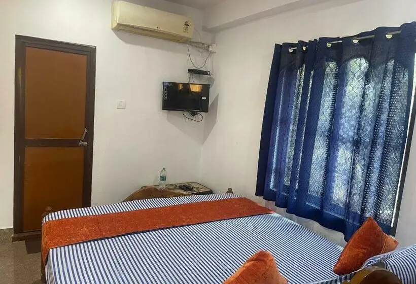 اتاق لوکس با بالکن, Anjana Palace
