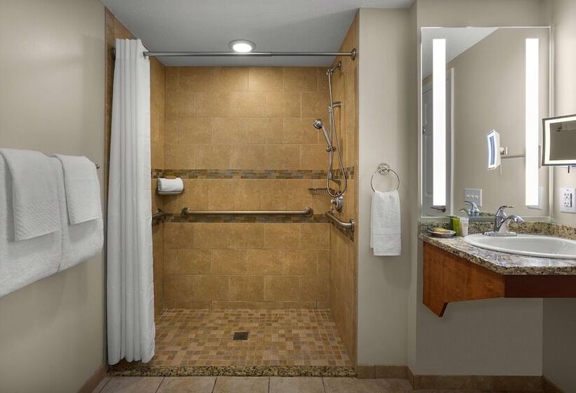 3 Bedroom Suite, Hilton Grand Vacations Club Anderson Ocean Myrtle Beach