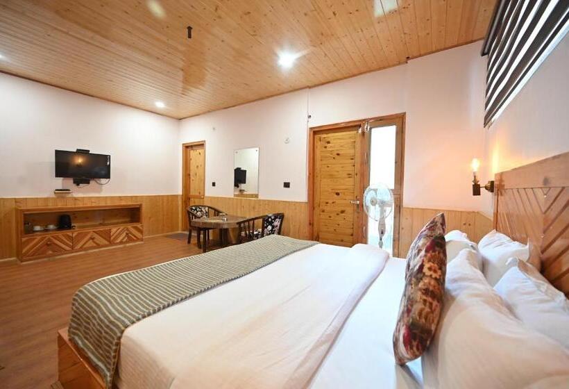 Номер Deluxe с Балконом, The Hillside