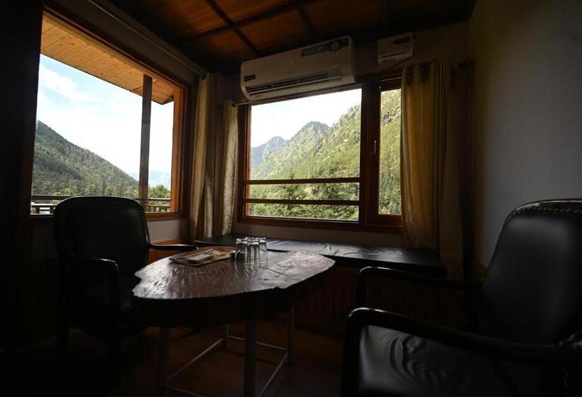 Семейный Номер Вид на Горы, The Hillside