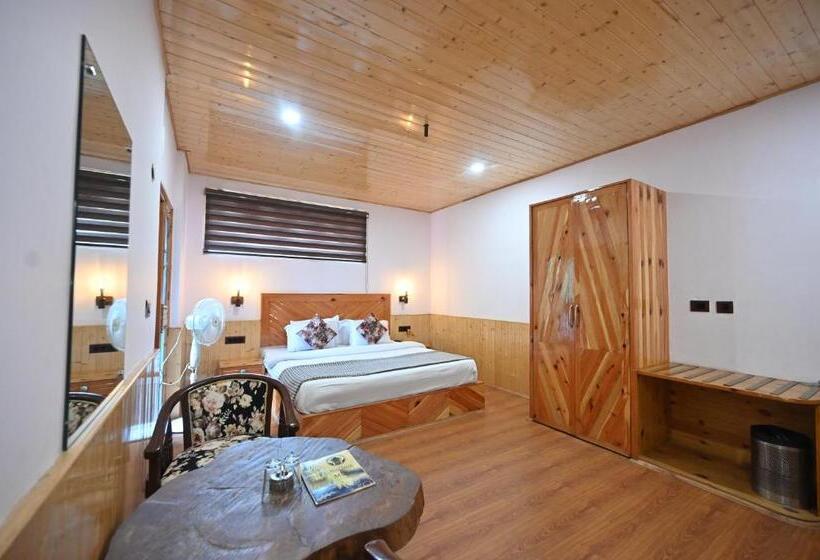 Номер Deluxe с Балконом, The Hillside