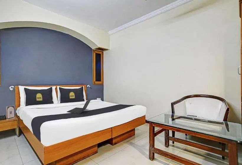 スタンダードルーム, Townhouse Oak Utsav Residency